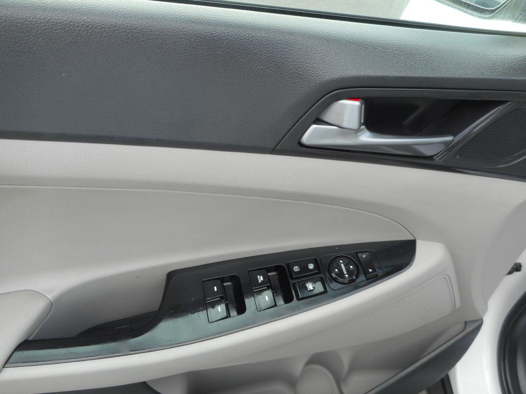 2017 Hyundai Tucson Image 14