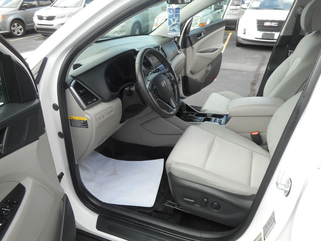 2017 Hyundai Tucson Image 20