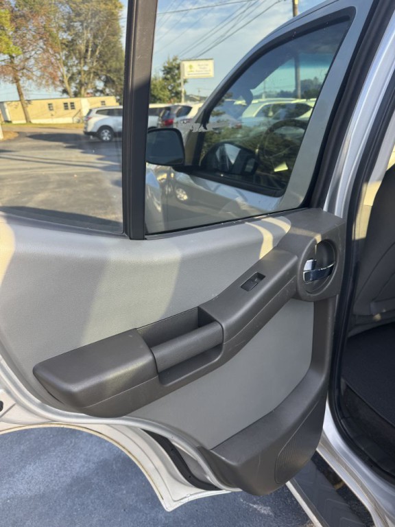 2013 Nissan Xterra Image 12