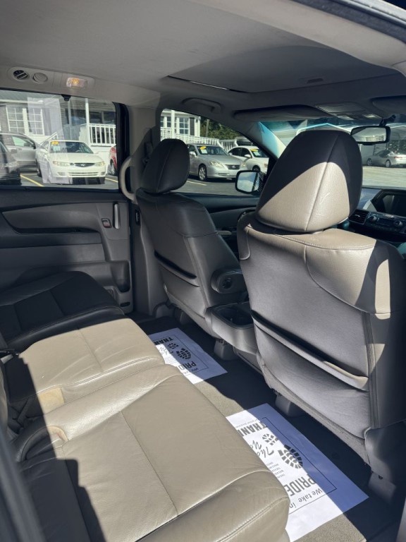 2012 Honda Odyssey Image 18