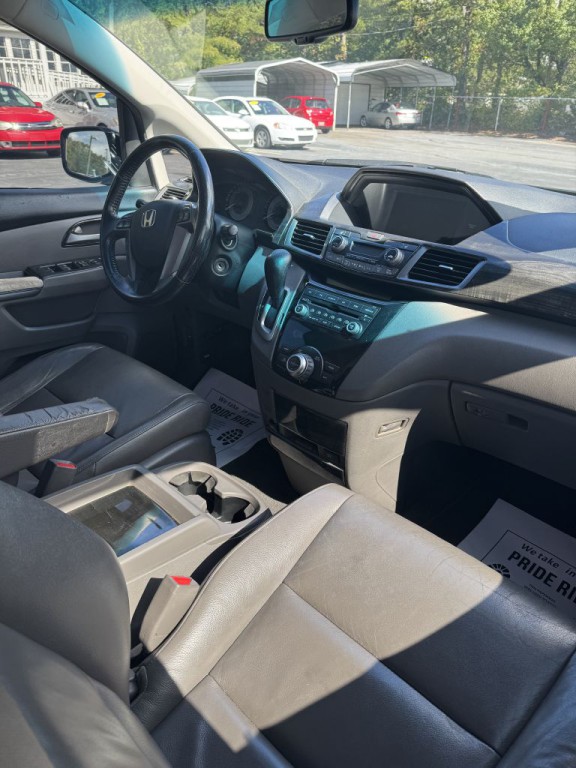 2012 Honda Odyssey Image 21
