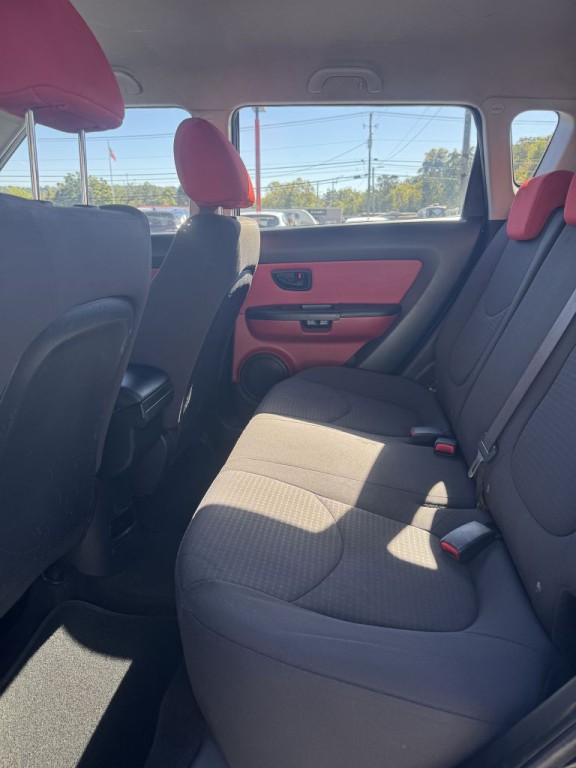 2013 Kia Soul Image 16