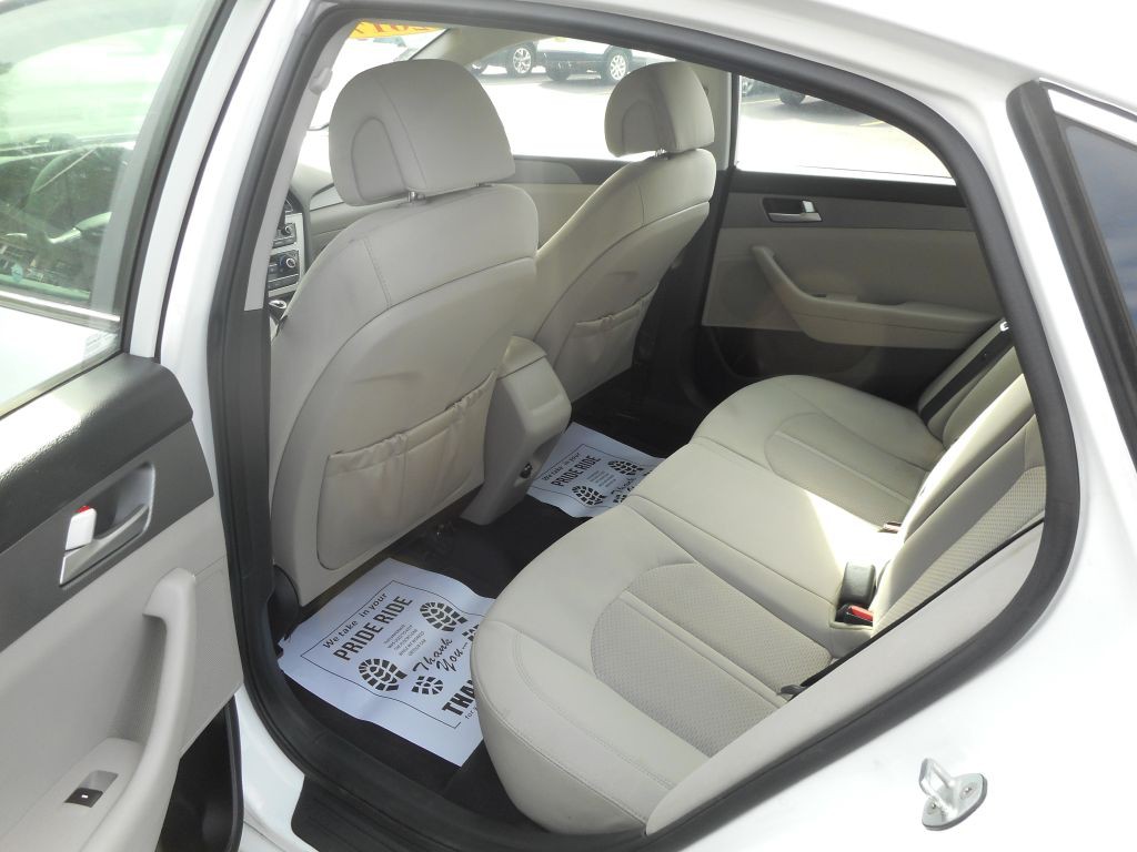2017 Hyundai Sonata Image 10