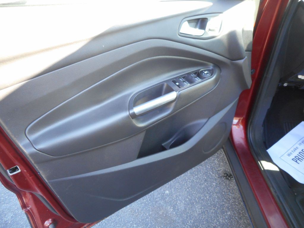 2015 Ford Escape Image 10