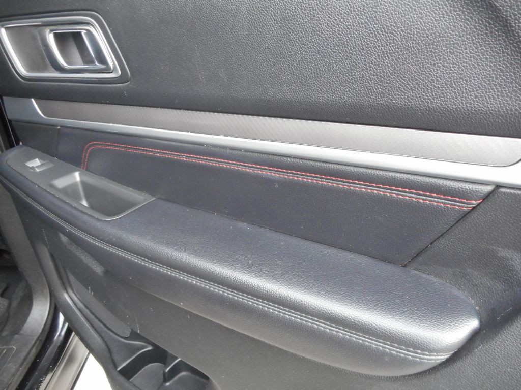 2017 Ford Explorer Image 12