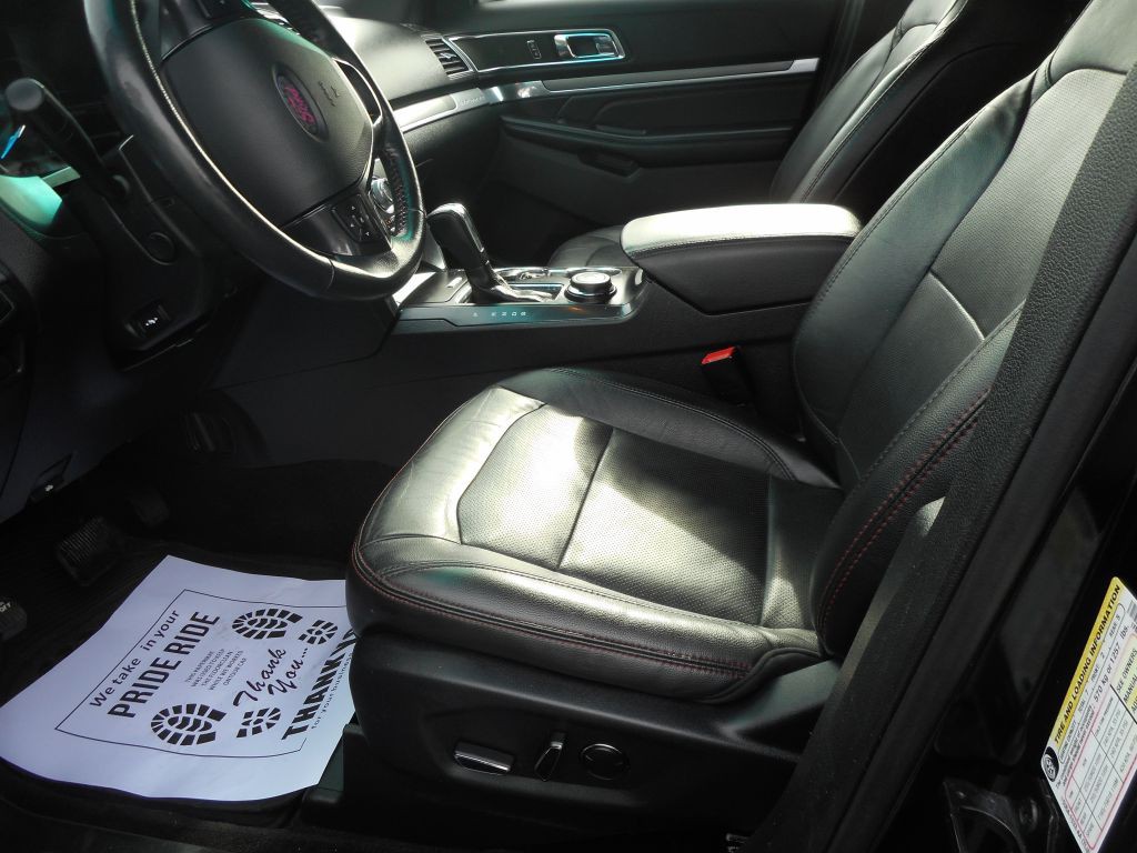 2017 Ford Explorer Image 16
