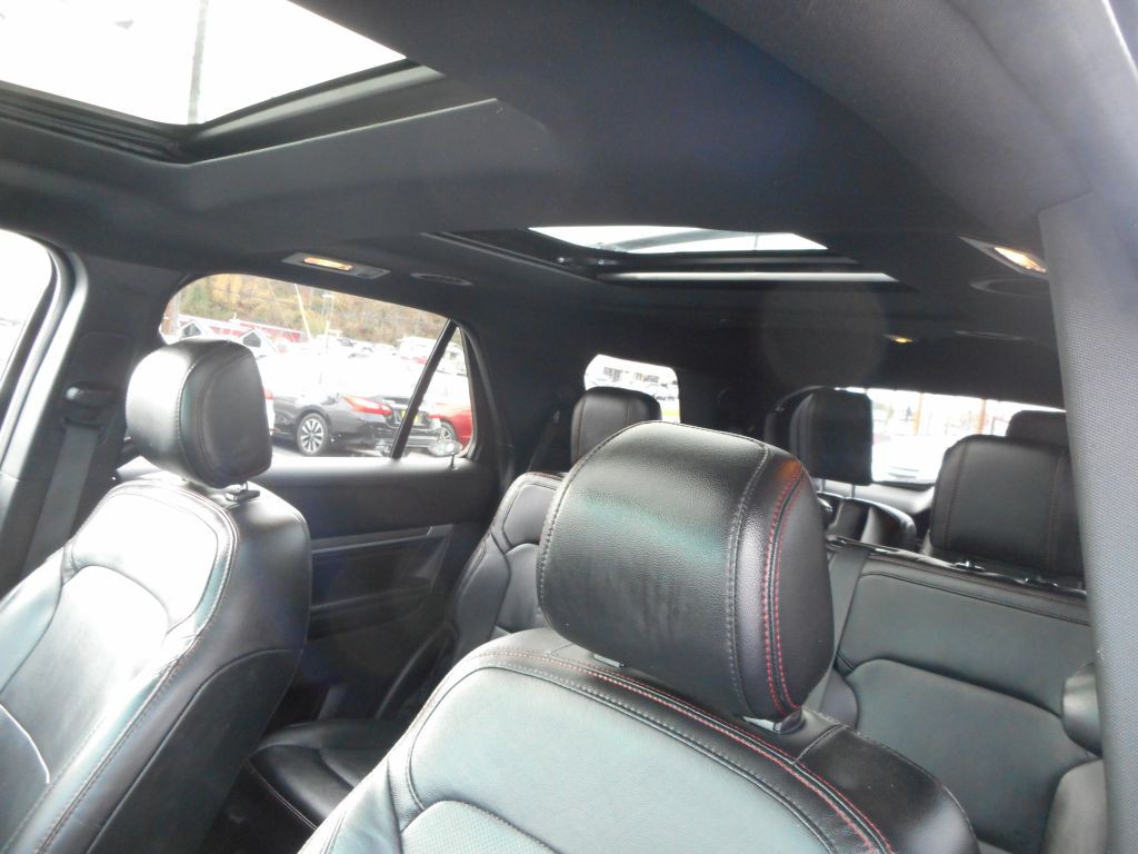 2017 Ford Explorer Image 22