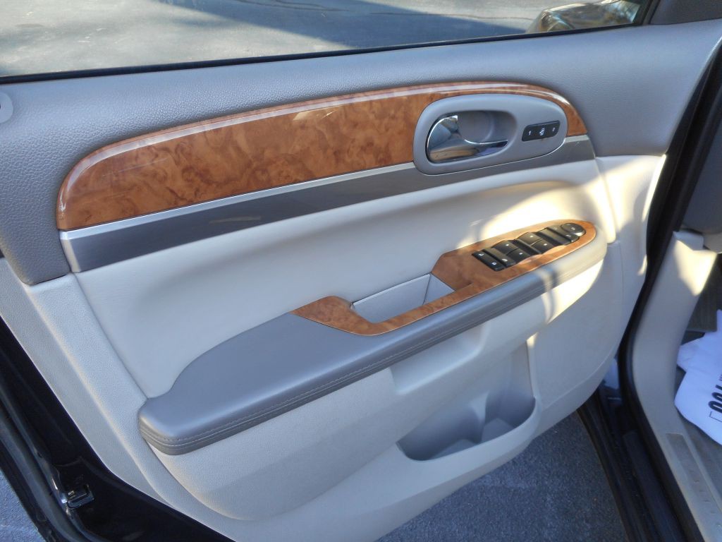 2012 Buick Enclave Image 11