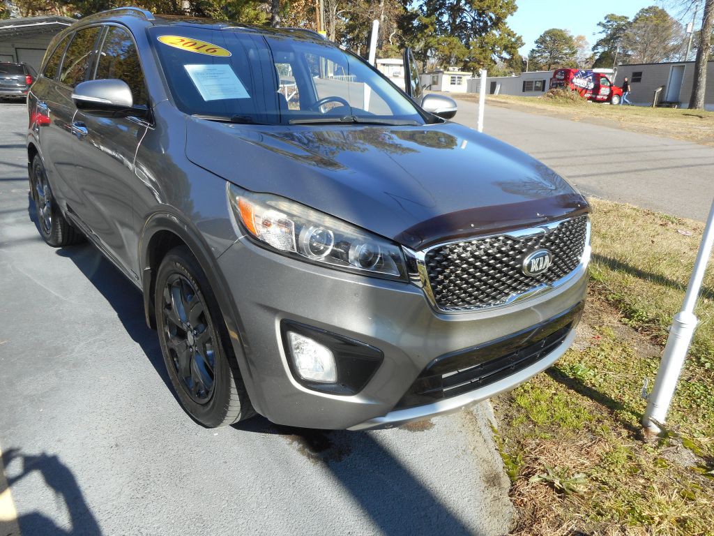 2016 Kia Sorento Image 1