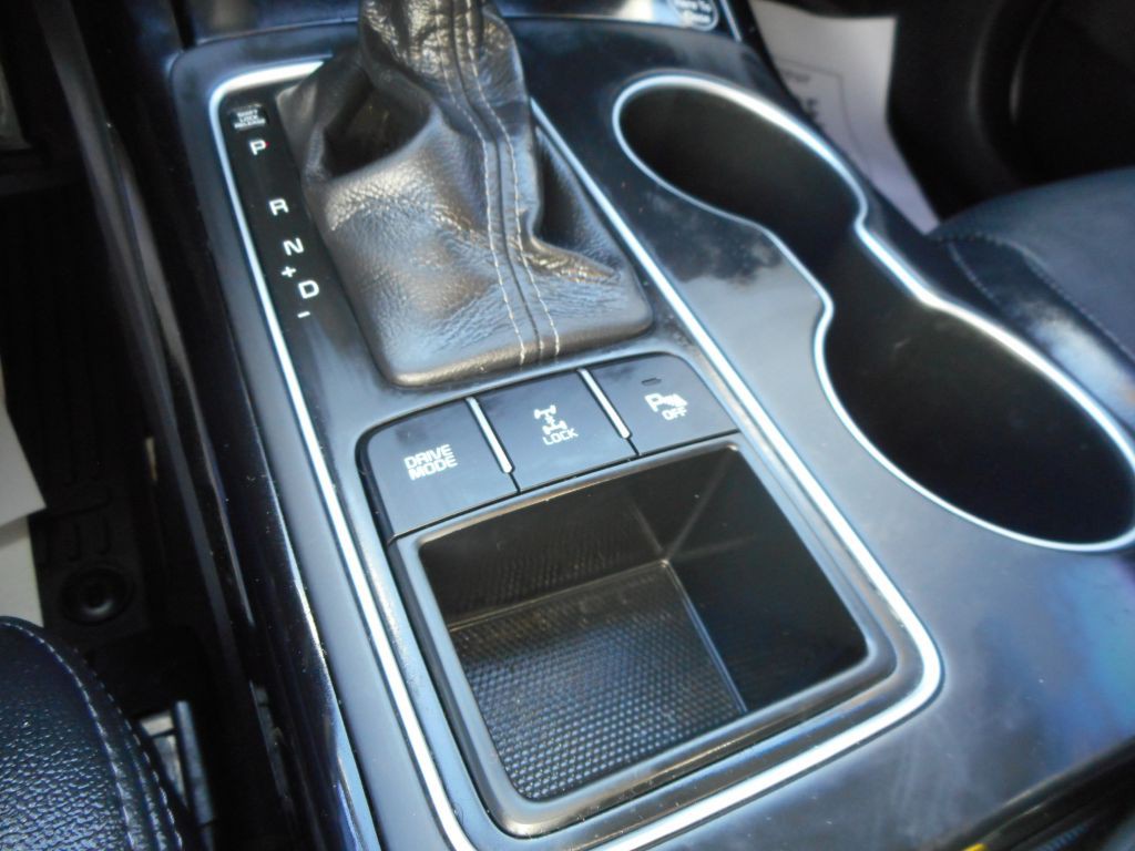 2016 Kia Sorento Image 18