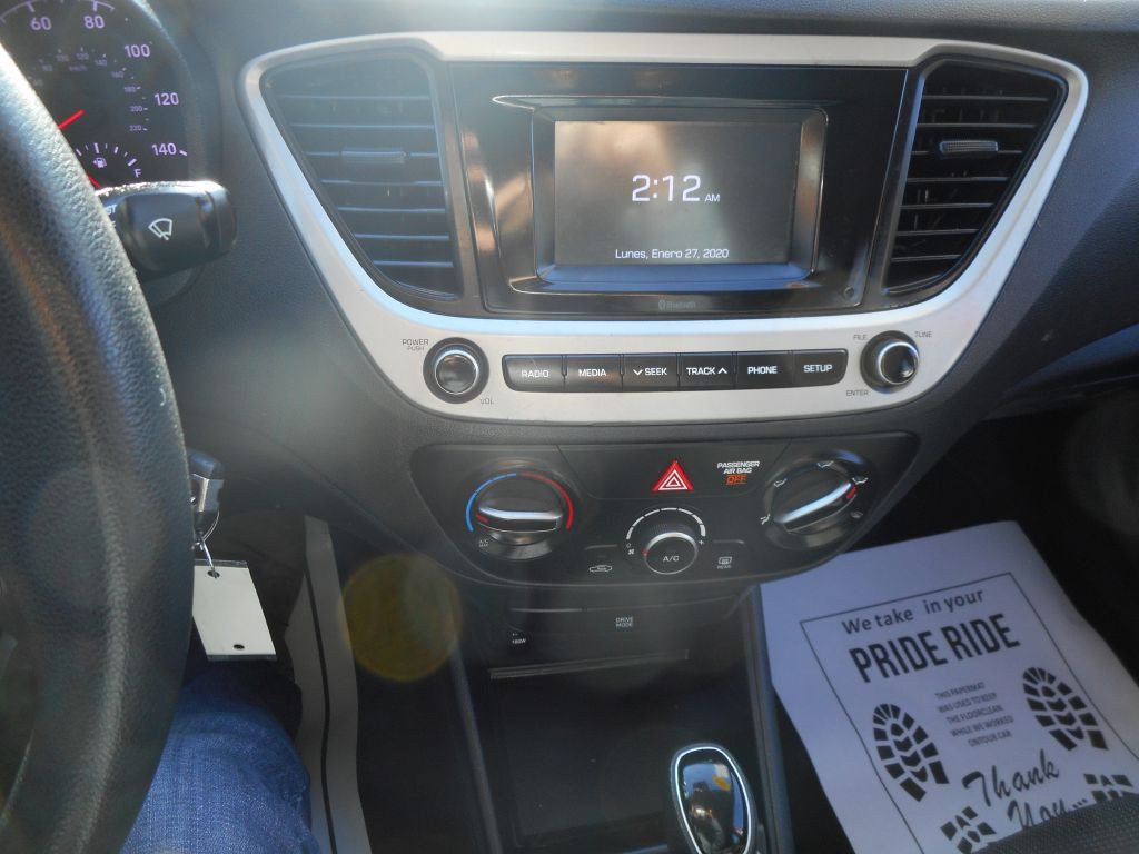 2019 Hyundai Accent Image 14