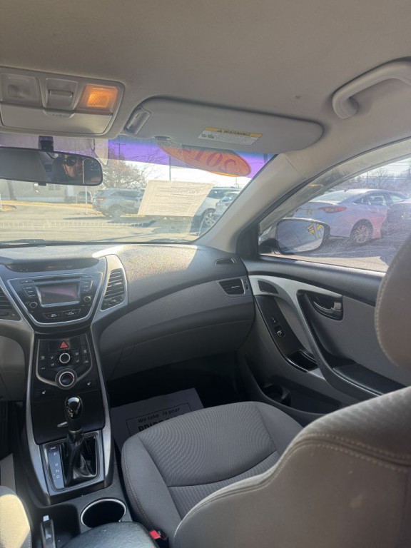2014 Hyundai Elantra Image 12