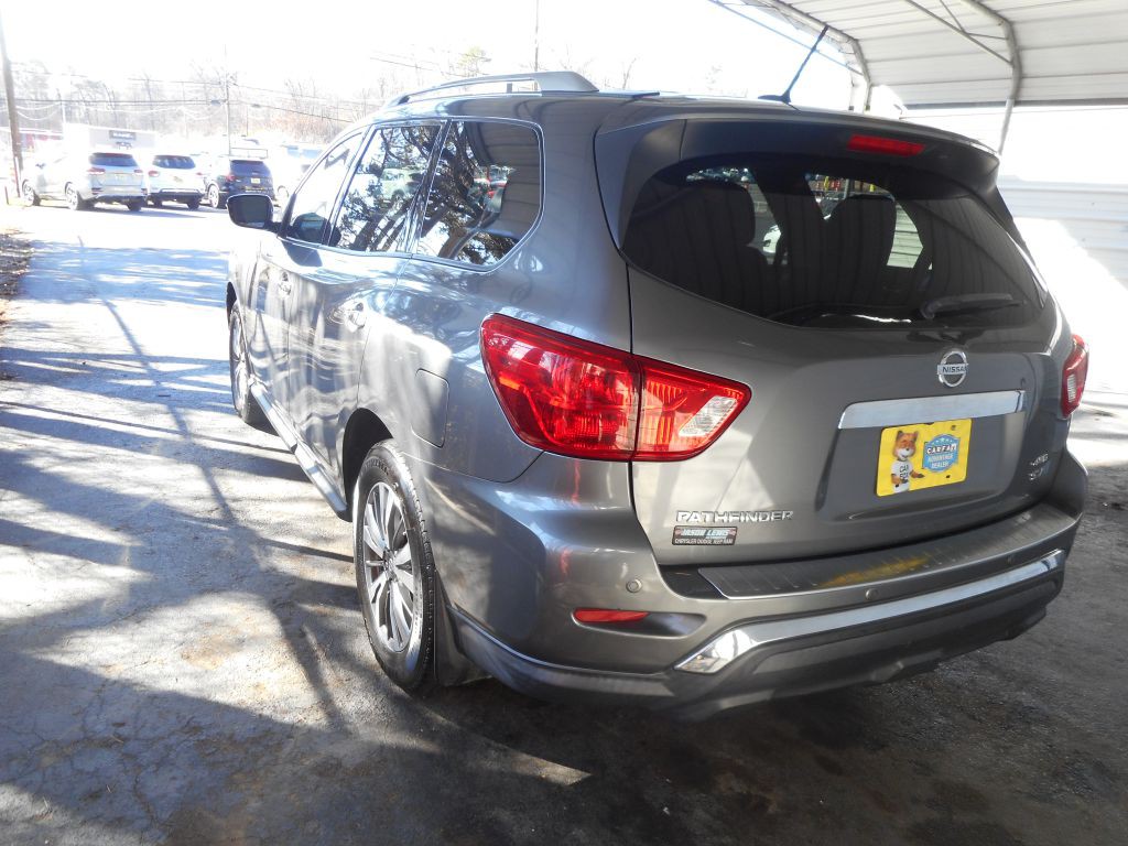 2017 Nissan Pathfinder Image 6