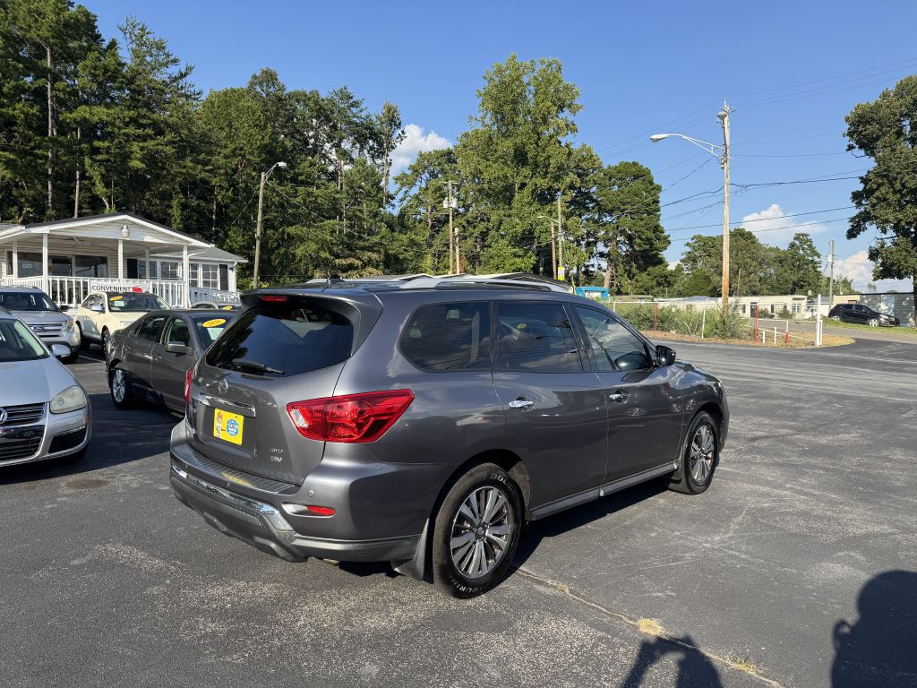 2017 Nissan Pathfinder Image 4