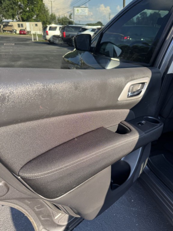 2017 Nissan Pathfinder Image 17