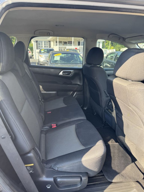 2017 Nissan Pathfinder Image 20