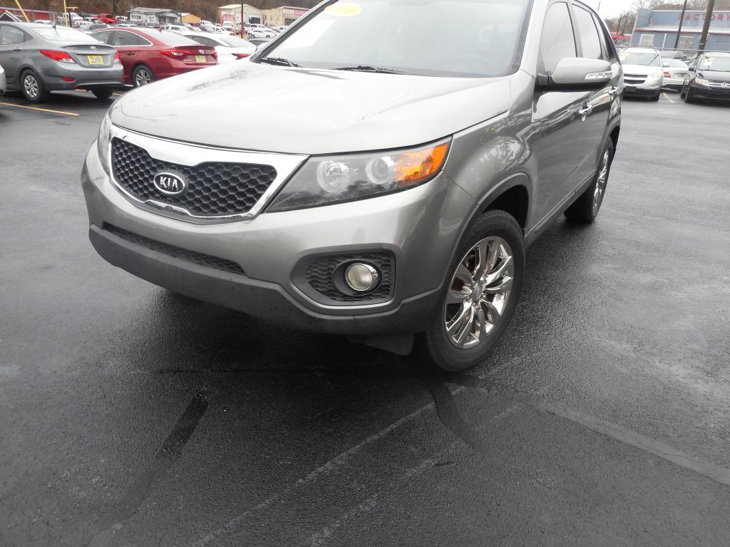 2011 Kia Sorento Image 1