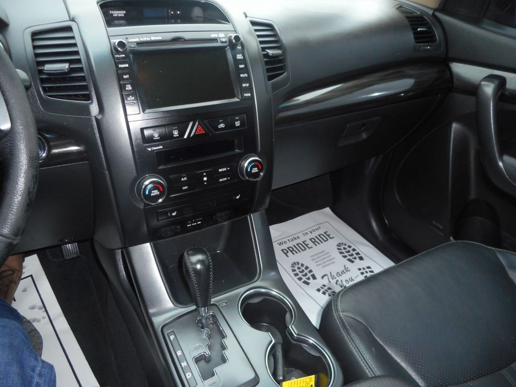 2011 Kia Sorento Image 17