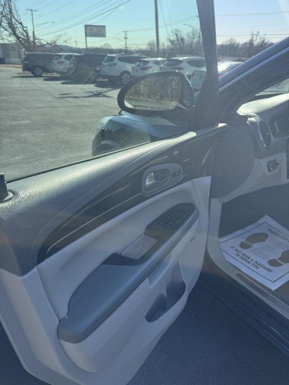 2015 Buick Enclave Image 10