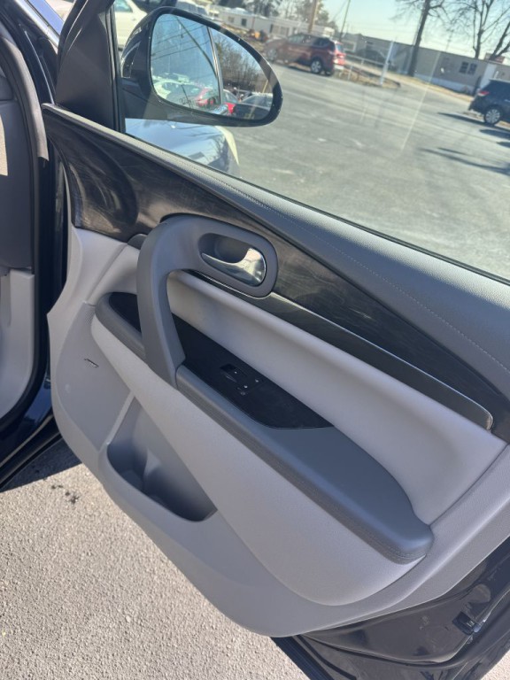 2015 Buick Enclave Image 24