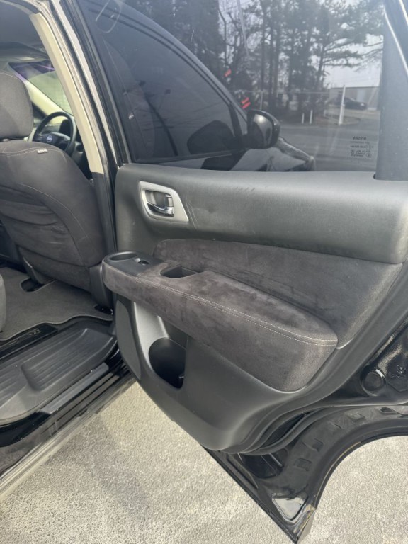 2013 Nissan Pathfinder Image 23