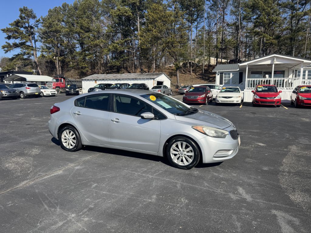2016 Kia Forte Image 2