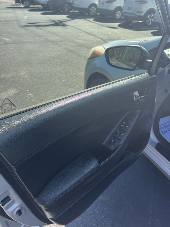 2016 Kia Forte Image 11