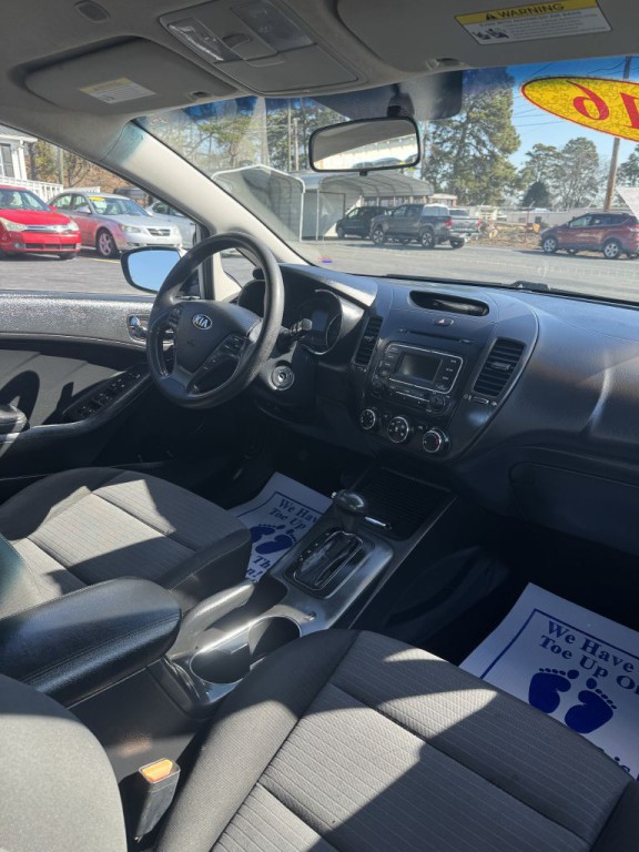 2016 Kia Forte Image 21