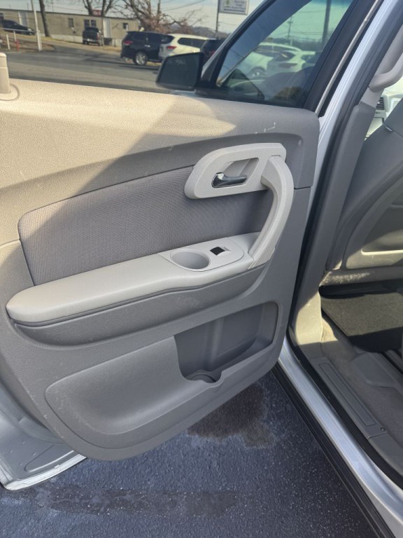 2012 Chevrolet Traverse Image 16