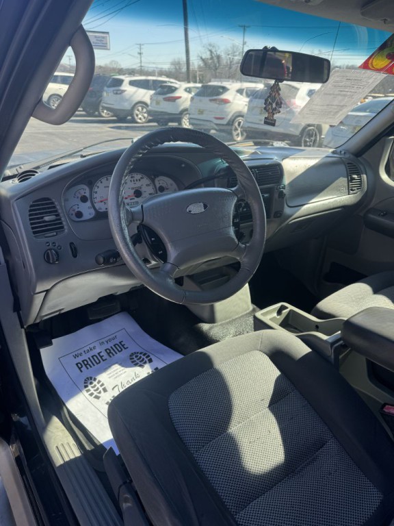 2003 Ford Explorer Image 7