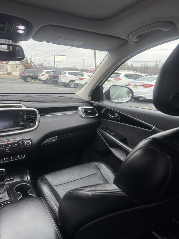2016 Kia Sorento Image 13