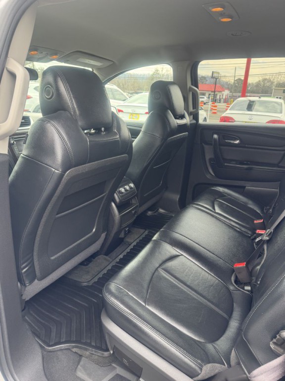 2015 Chevrolet Traverse Image 18