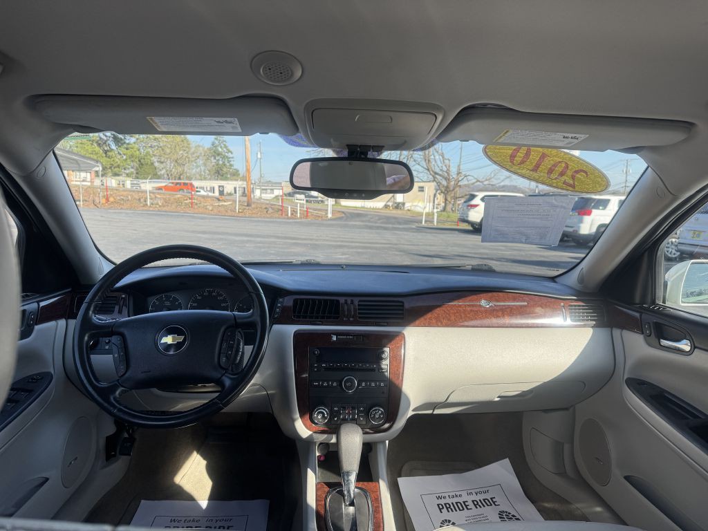 2010 Chevrolet Impala Image 11