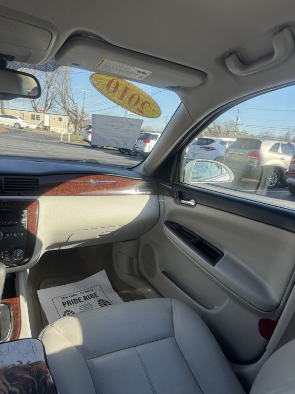 2010 Chevrolet Impala Image 12