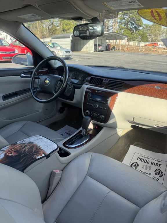 2010 Chevrolet Impala Image 18