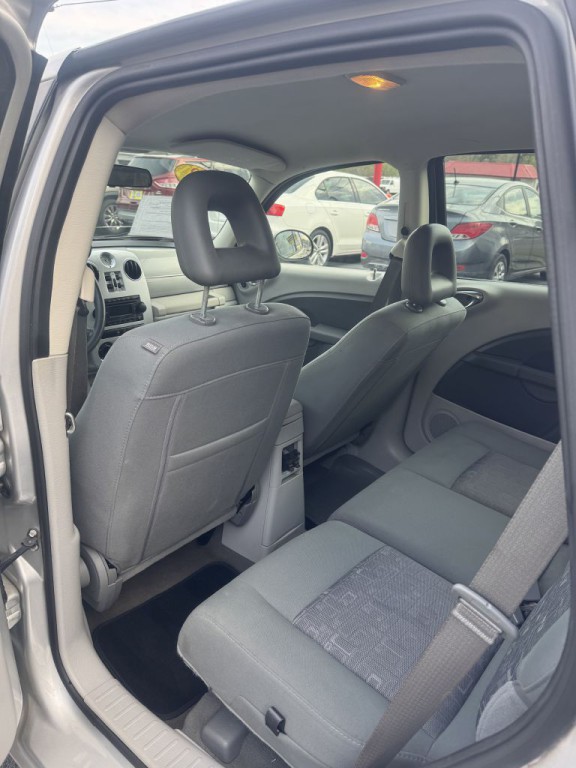 2008 Chrysler PT Cruiser Image 18