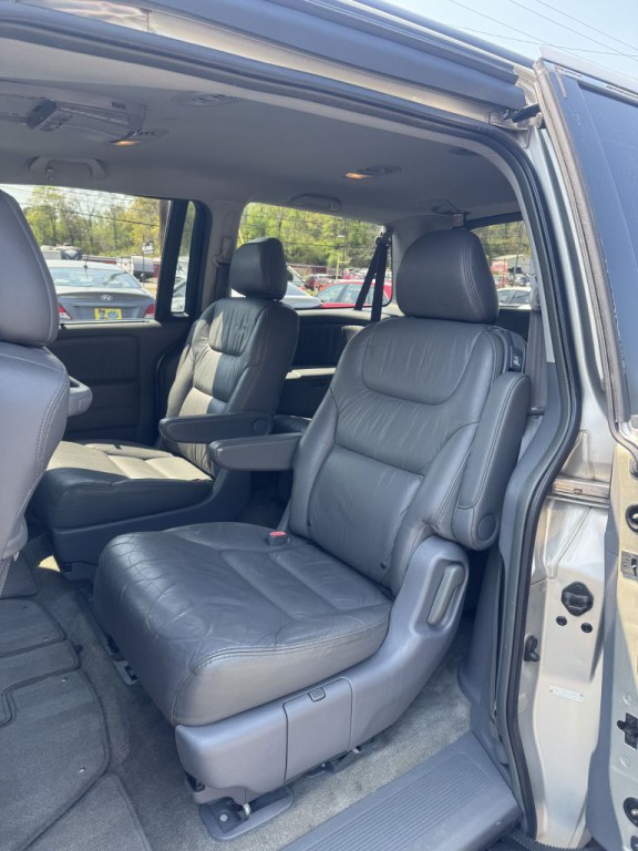 2005 Honda Odyssey Image 13
