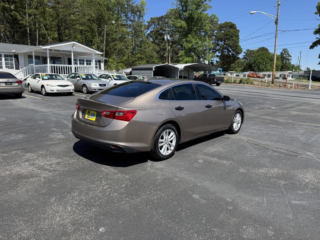 2018 Chevrolet Malibu Image 4
