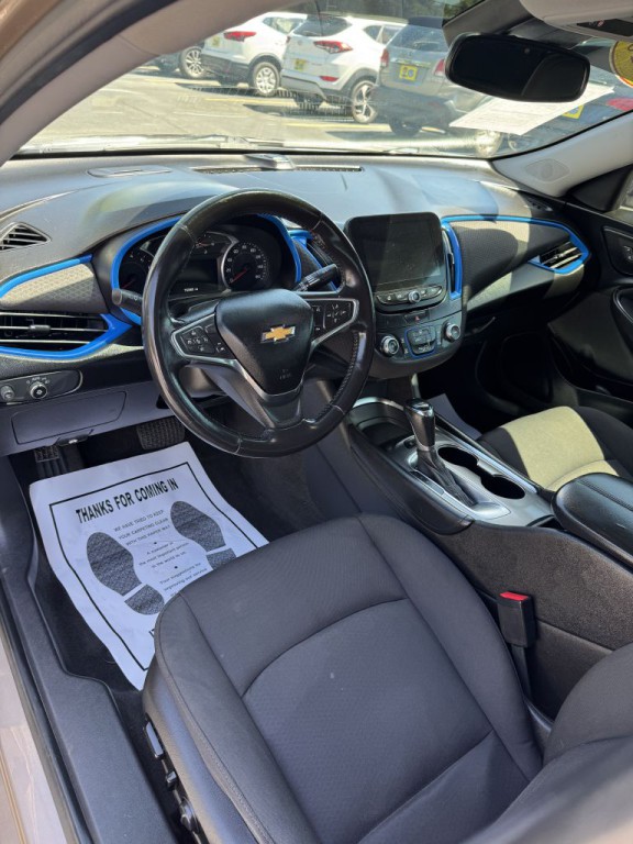 2018 Chevrolet Malibu Image 9