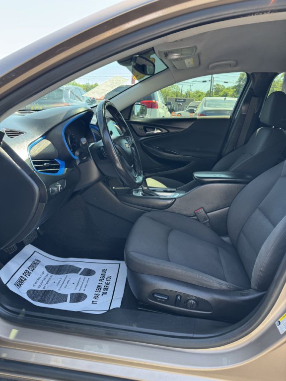 2018 Chevrolet Malibu Image 10