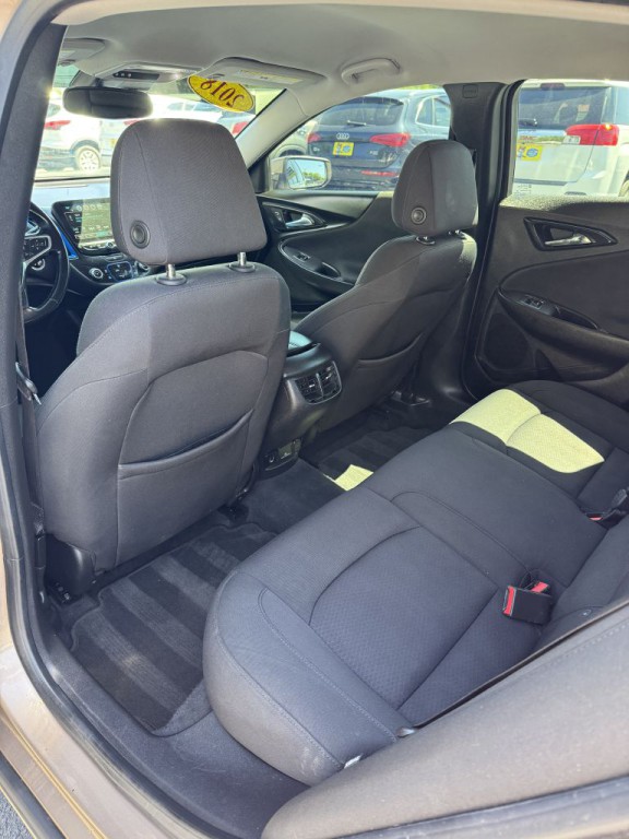 2018 Chevrolet Malibu Image 21