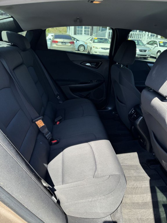 2018 Chevrolet Malibu Image 23