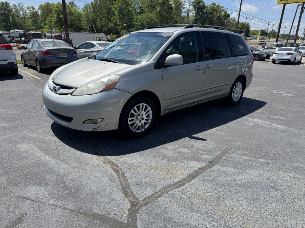 2009 Toyota Sienna Image 8