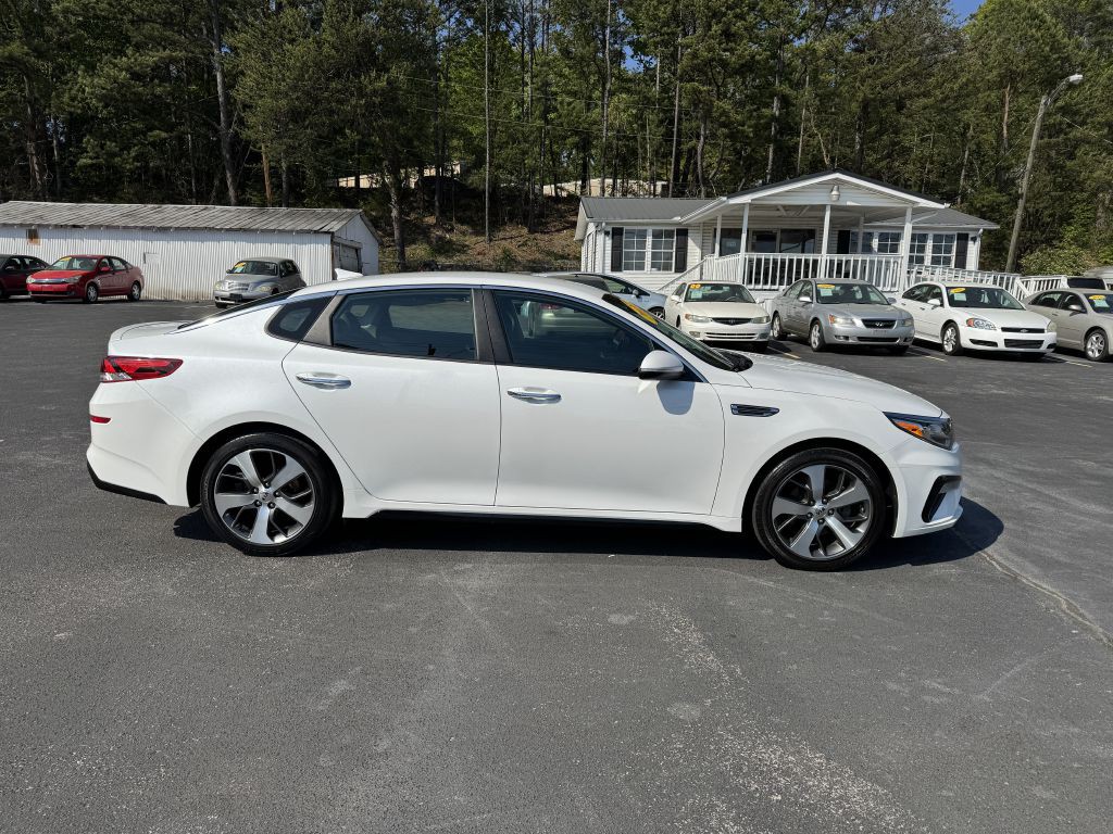 2020 Kia Optima Image 3