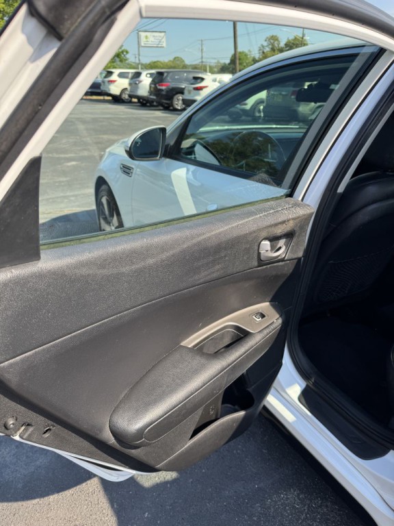 2020 Kia Optima Image 21
