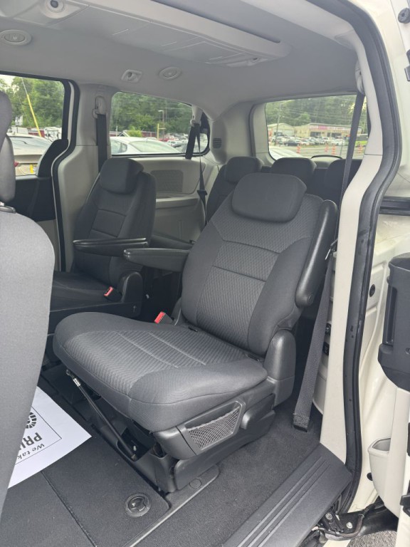 2010 Dodge Grand Caravan Image 15