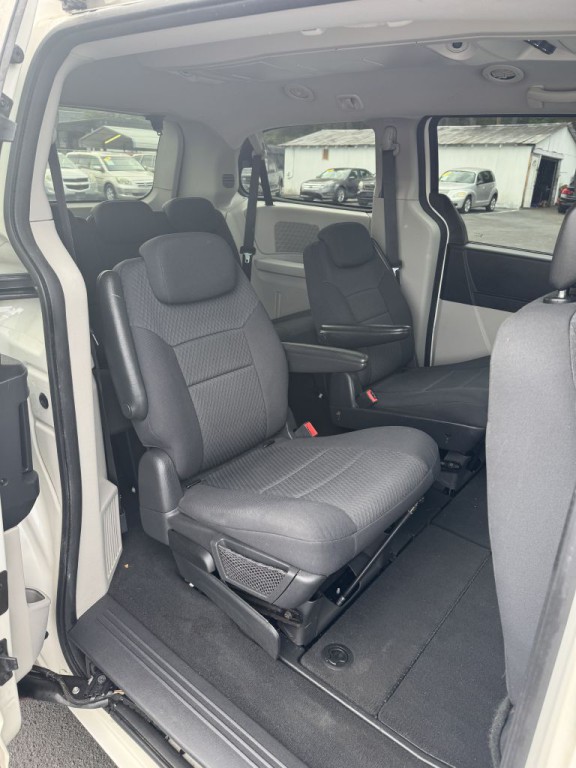 2010 Dodge Grand Caravan Image 19