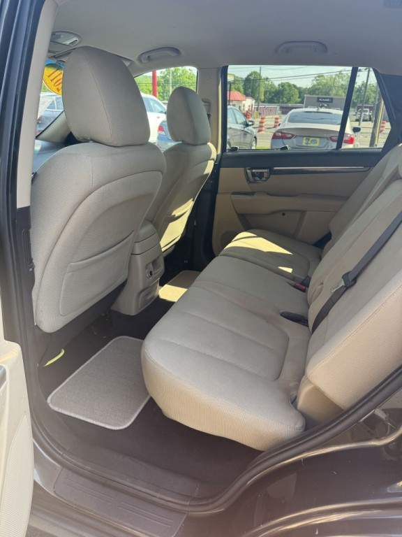2011 Hyundai Santa Fe Image 14