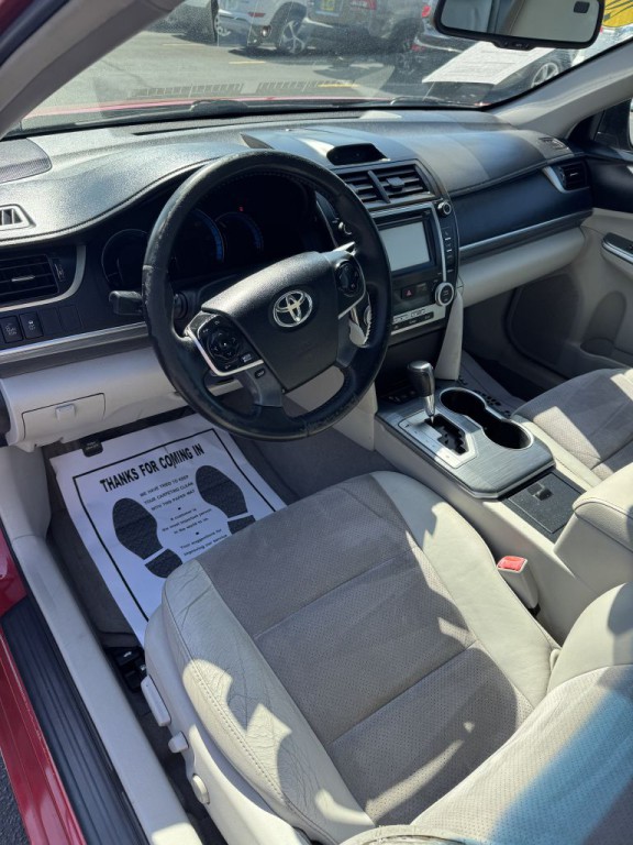 2014 Toyota Camry Image 9