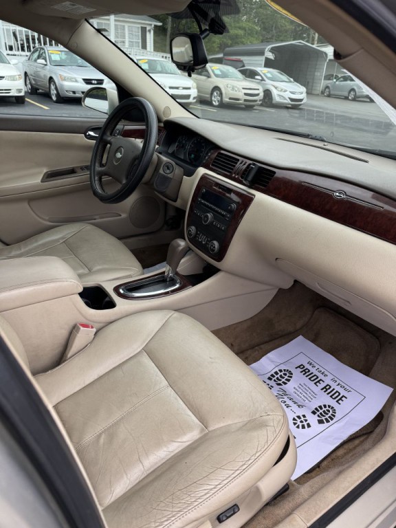 2008 Chevrolet Impala Image 14
